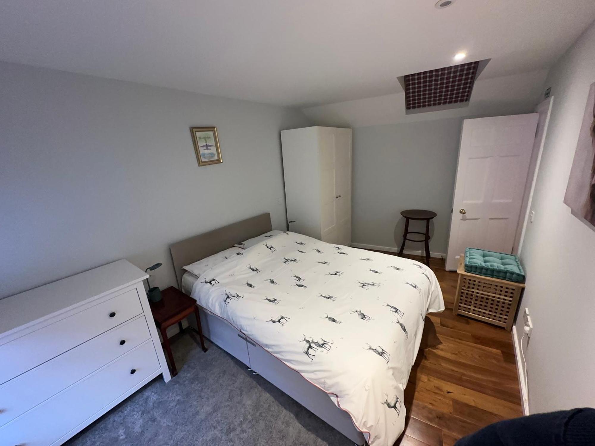 One Bee Apartment Edinburgh Exterior photo